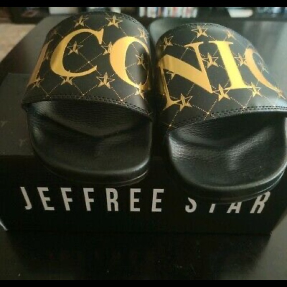 ICONIC jeffree Star flip flops
